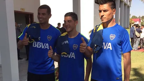 Con nombre y número