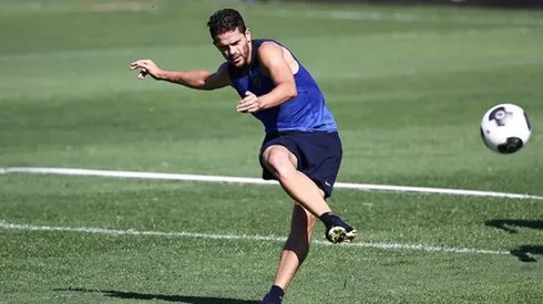 Tremendo pase de Gago en el entrenamiento
