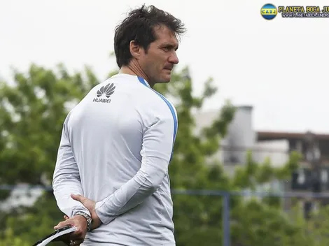 Banderas en el entrenamiento: un curioso mensaje para Guillermo