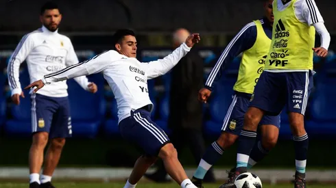 Pavón se prepara para Rusia: ¡no suelta la pelota!