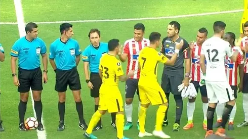 Tevez le negó el saludo a Teo