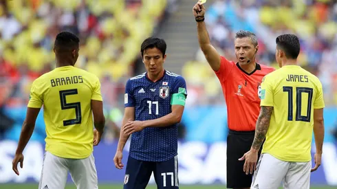 Con Barrios en cancha, Colombia trastabilló en su debut