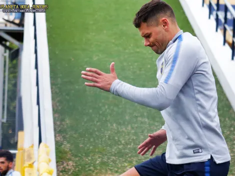 Angelici contó cómo fue el pase de Zárate a Boca