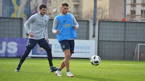 A puro caño: así recibió Gago a Zárate