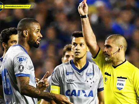 Insólito: ¡le anularon la roja a Dedé!