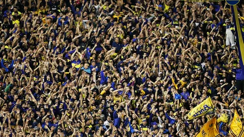 Sobra apoyo: la gente cantó con los jugadores en el hotel