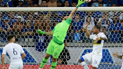 Rossi explicó por qué salió tanto a cortar centros en Brasil