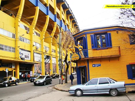 Pasacalles contra la dirigencia en La Bombonera