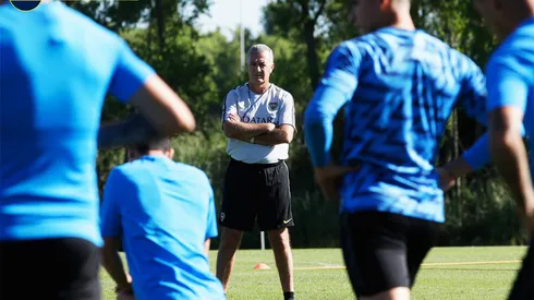 Alfaro mete mano: se viene el debut de los refuerzos