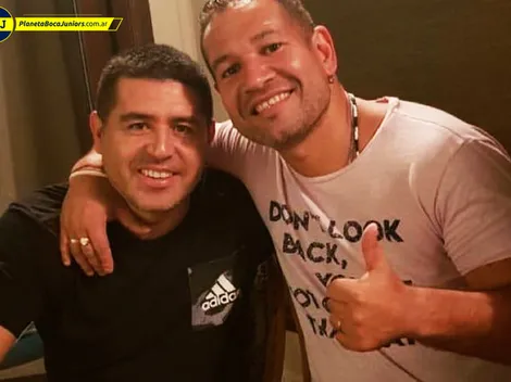 Román se juntó a jugar al fútbol con ex compañeros