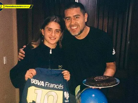 Riquelme y un gesto con una hincha que fue a saludarlo