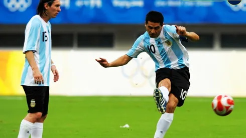 Messi contó cómo mejoró sus tiros libres gracias a Basile y Riquelme