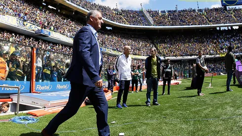 Alfaro habló de los cantitos contra la dirigencia