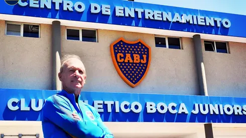 Regenhardt, enojado: “Todo lo que viene de Riquelme desune”