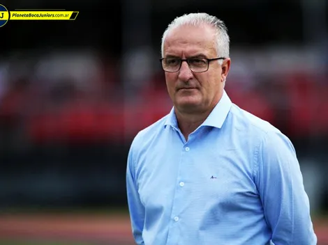 El DT de Paranaense, rendido a los pies de la hinchada de Boca