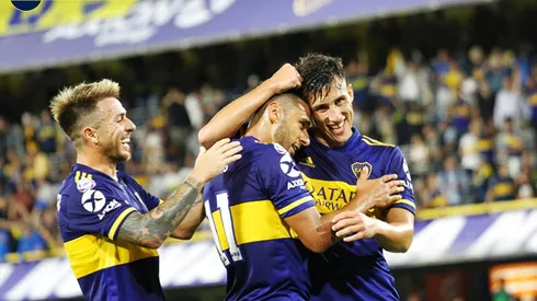 Abrazado a la ilusión