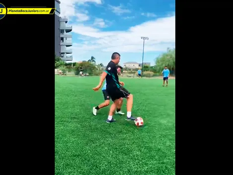 Sigue activo: nuevo video de Riquelme jugando al fútbol