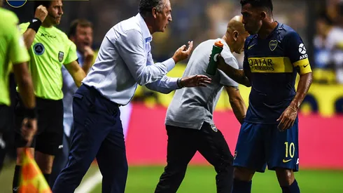 Tevez, ¿le tiró un palito a Alfaro?