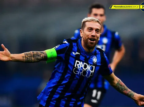 Papu Gómez y sus dos camisetas de Boca