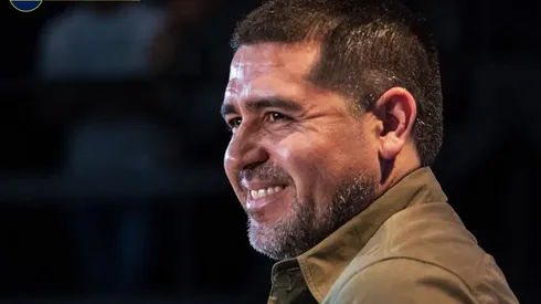 Riquelme sigue de cerca a los pibes