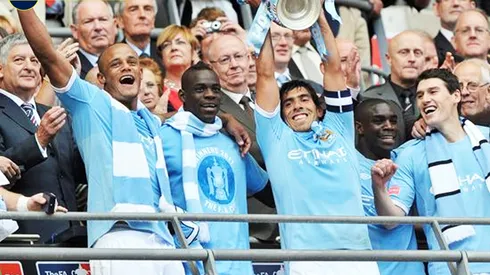 Jugó con Tevez en el City y aceptaría un llamado de Riquelme