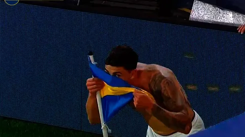 Soñora explicó por qué besó el banderín de Boca