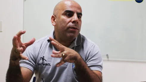 “Va a sonar medio brusco”: Serna propuso una nueva posición para Cardona en Boca