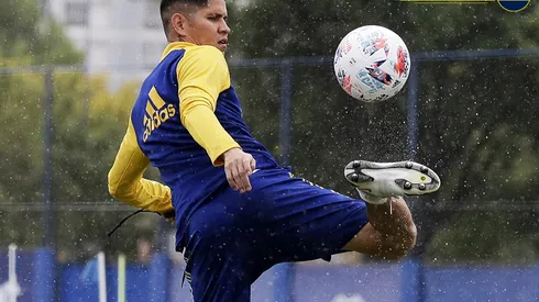 Campuzano, Varela y Capaldo, ¿una opción para armar el mediocampo?