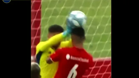 Insólito gol en la Reserva entre Boca e Independiente