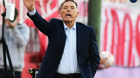 Russo confirmó quién atajará contra Santos