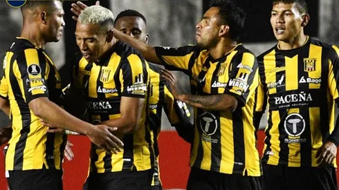 "Ya tenemos peleas a ver quién se queda la camiseta de Tevez"