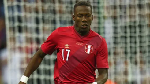 Advíncula, sin molestias, podría ser titular ante Uruguay