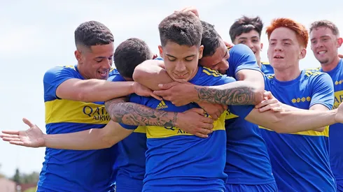 Zeballos, el favorito de Riquelme y Tevez