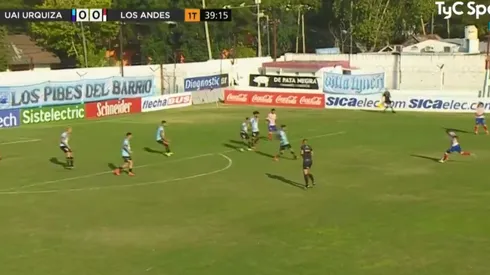 Uno de los goles de la fecha en la Primera B. Foto: captura TyC Sports.