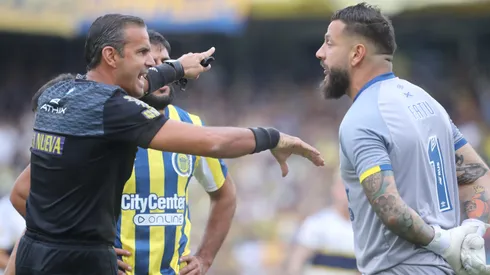 La explicación de los minutos adicionados. Foto: Getty