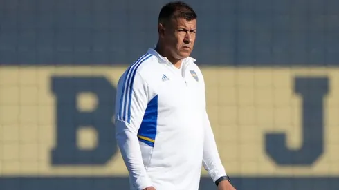 Almirón prueba. (Foto: prensa CABJ)