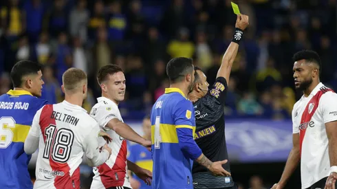 Partido siempre caliente. Foto: Getty