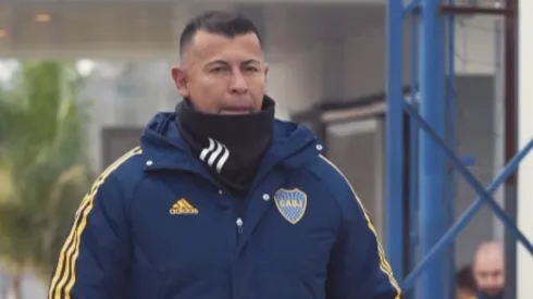 La decisión de Almirón con el plantel (prensa CABJ)