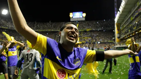Riquelme y una última cita con el hincha de Boca desde el verde césped.