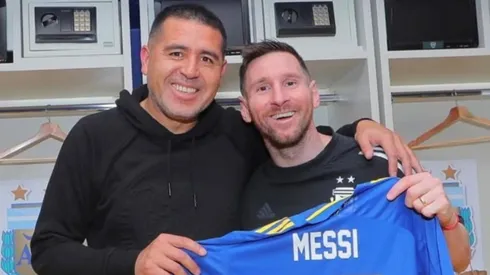BUENOS AIRES, ARGENTINA - NOVEMBER 20: Luis Vazquez of Boca Juniors celebrates after scoring during a match between Boca Juniors and Sarmiento as part of Torneo Liga Profesional 2021 at Estadio Alberto J. Armando on November 20, 2021 in Buenos Aires, Argentina. (Photo by Daniel Jayo/Getty Images)