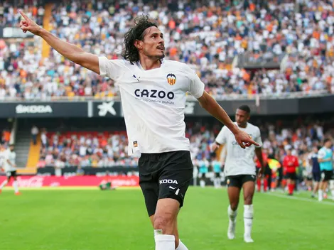 La contundente decisión de Valencia con Cavani mientras define su futuro