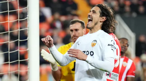 La postura de Cavani que ilusiona a Boca. Foto: Getty