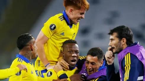 El increíble regalo que se llevaron los hijos de Advíncula tras la victoria ante Monagas: "Quedaron felices"