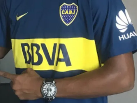 Posó con la de Boca, quedó libre de un gigante de Europa y los hinchas se animaron a soñar: "Llamalo, Román"