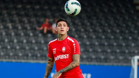 Ávila seguirá su carrera en Ajax. Foto: Royal Antwerp Oficial