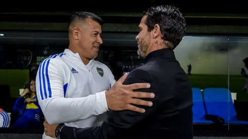 Almirón y Gago, cara a cara. (Getty)