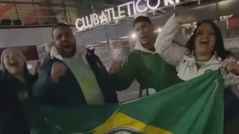 Hinchas de Palmeiras antes del cruce con Boca
