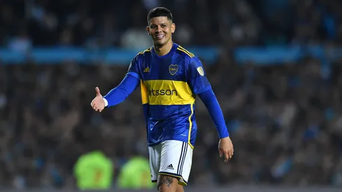 La explicación del zaguero central sobre el cambio de pateadores. Foto: Getty.