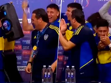 VIDEO | Los campeones del Boca Sub 20 invadieron la conferencia del DT