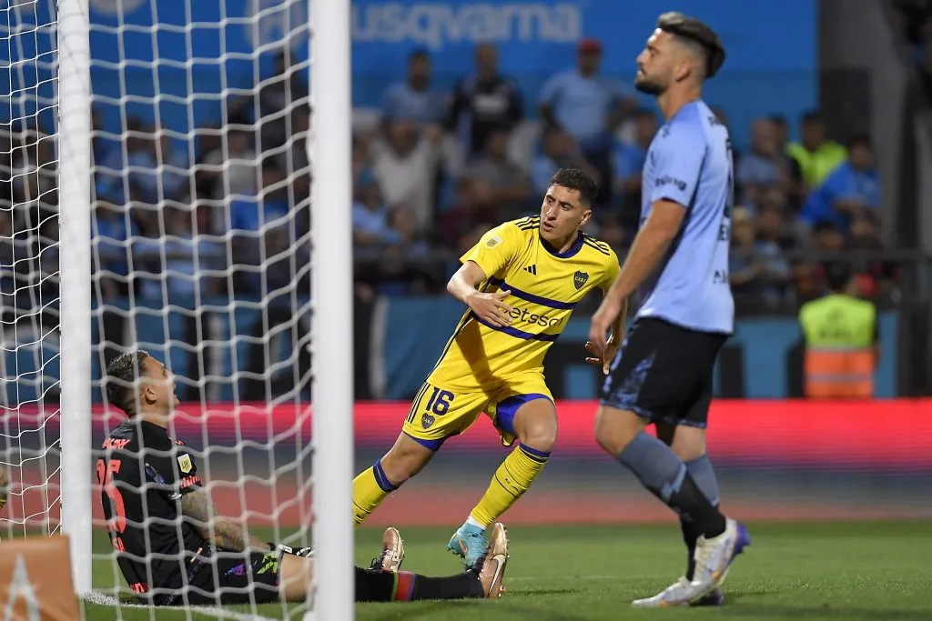 Miguel Merentiel al anotar uno de sus dos goles en la derrota de Boca contra Belgrano. (Getty)